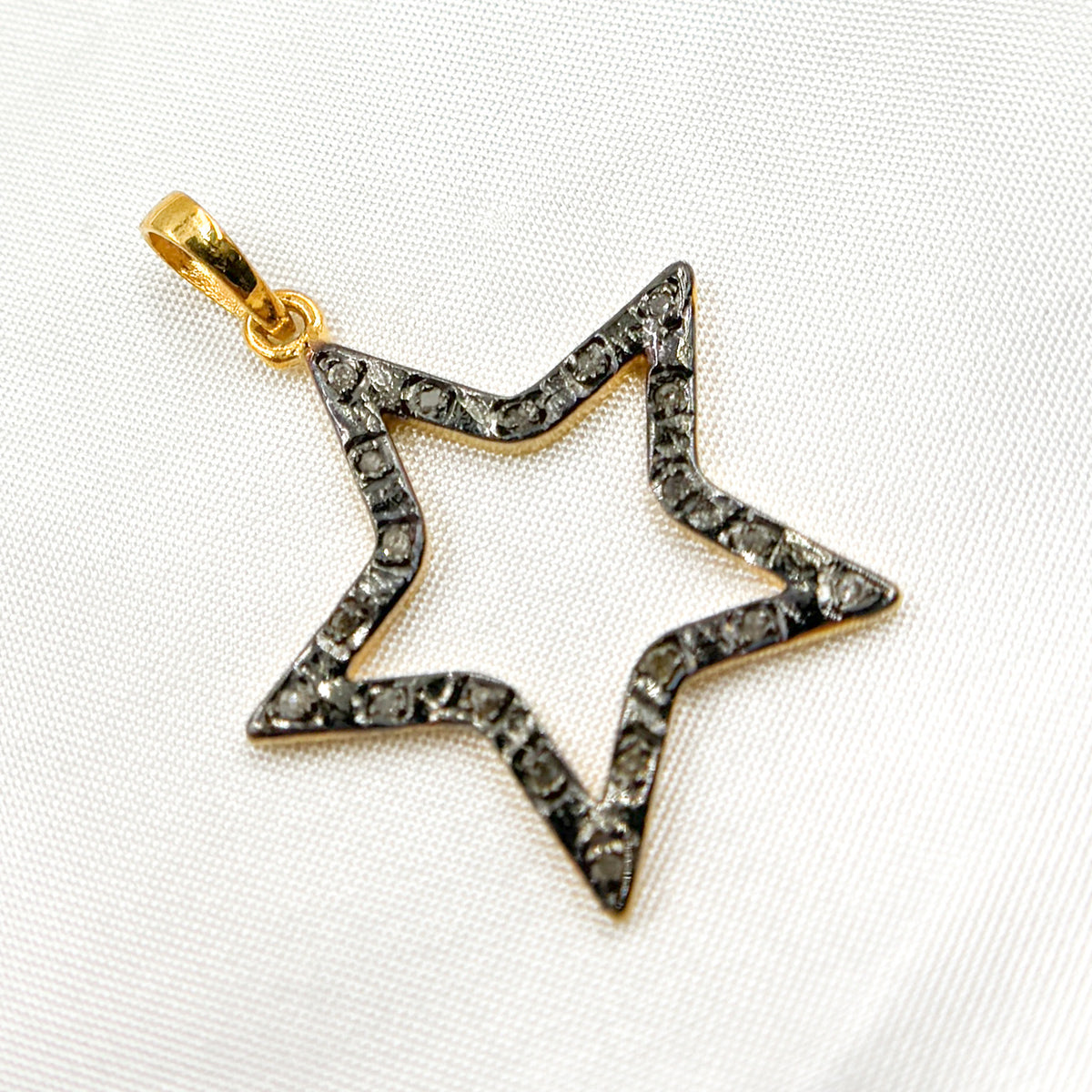 DP370. Diamond Silver Star Pendant