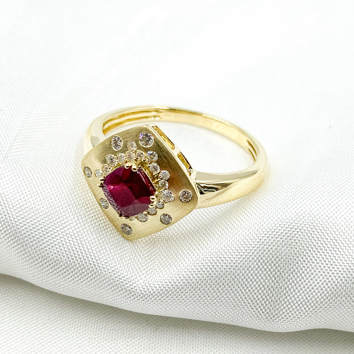 14K Solid Gold Diamond and Gemstone Ring.