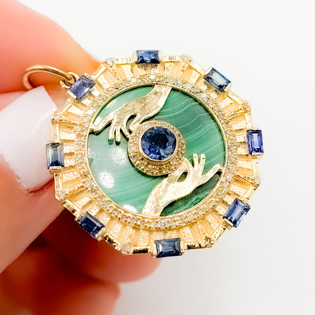 KG282. 14K Gold Hands Pendant