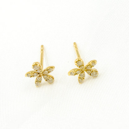 ER413387. 14K Solid Gold Diamond Flower Studs