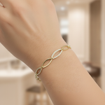 Load image into Gallery viewer, 14k Solid Gold Diamond Oval Bracelet. BR402612