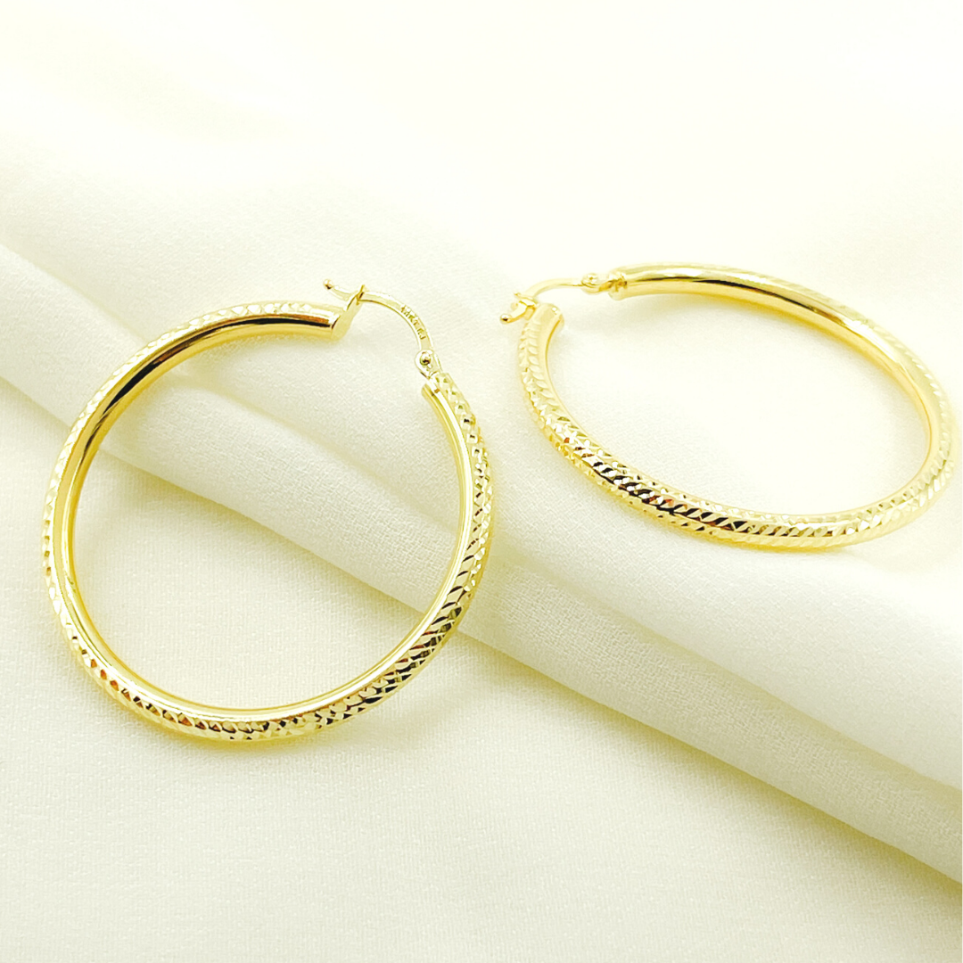 GER58. 14K Gold Hoop Earrings with Engraved Tornado Design