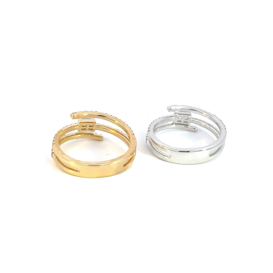 14k Solid Gold Spiral Baguette Diamond Ring. RFJ17301