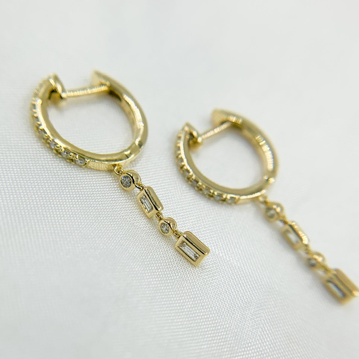 HP400533. 14k Solid Gold Diamond Dangle Huggie Earrings