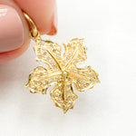 Load image into Gallery viewer, DC442. Diamond Sterling Silver Leaf Pendant
