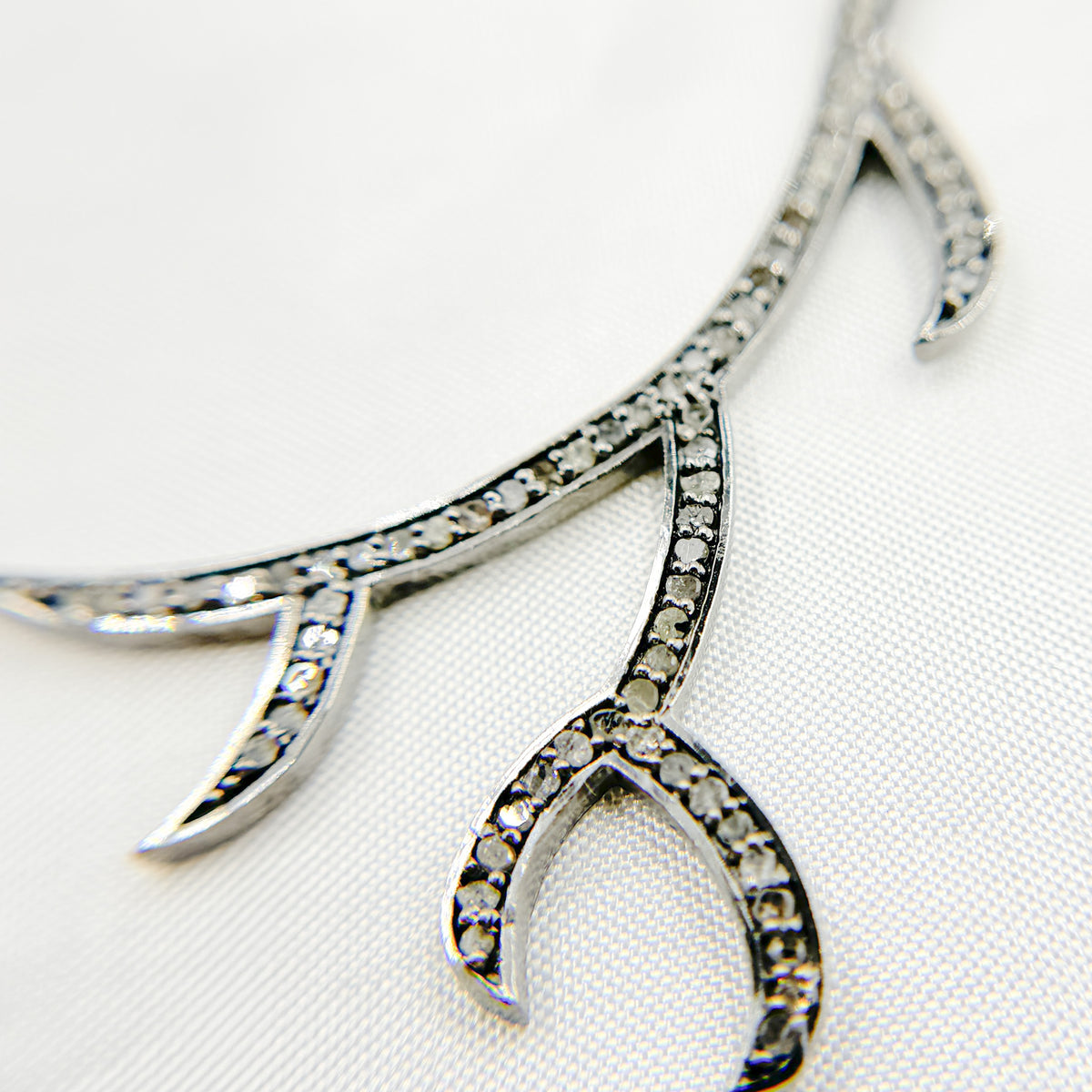 DC448. Diamond & Sterling Silver Horn Pendant