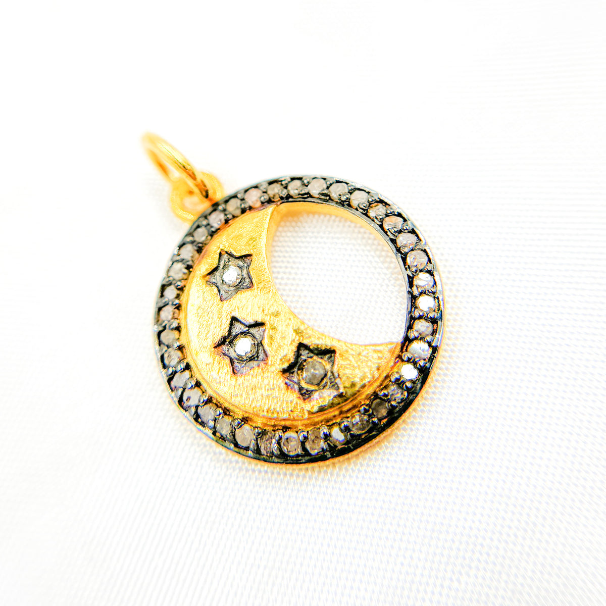 DC074. Diamond Sterling Silver Round Moon and Star Pendant