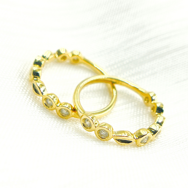 14K Solid Gold Diamond Ring.