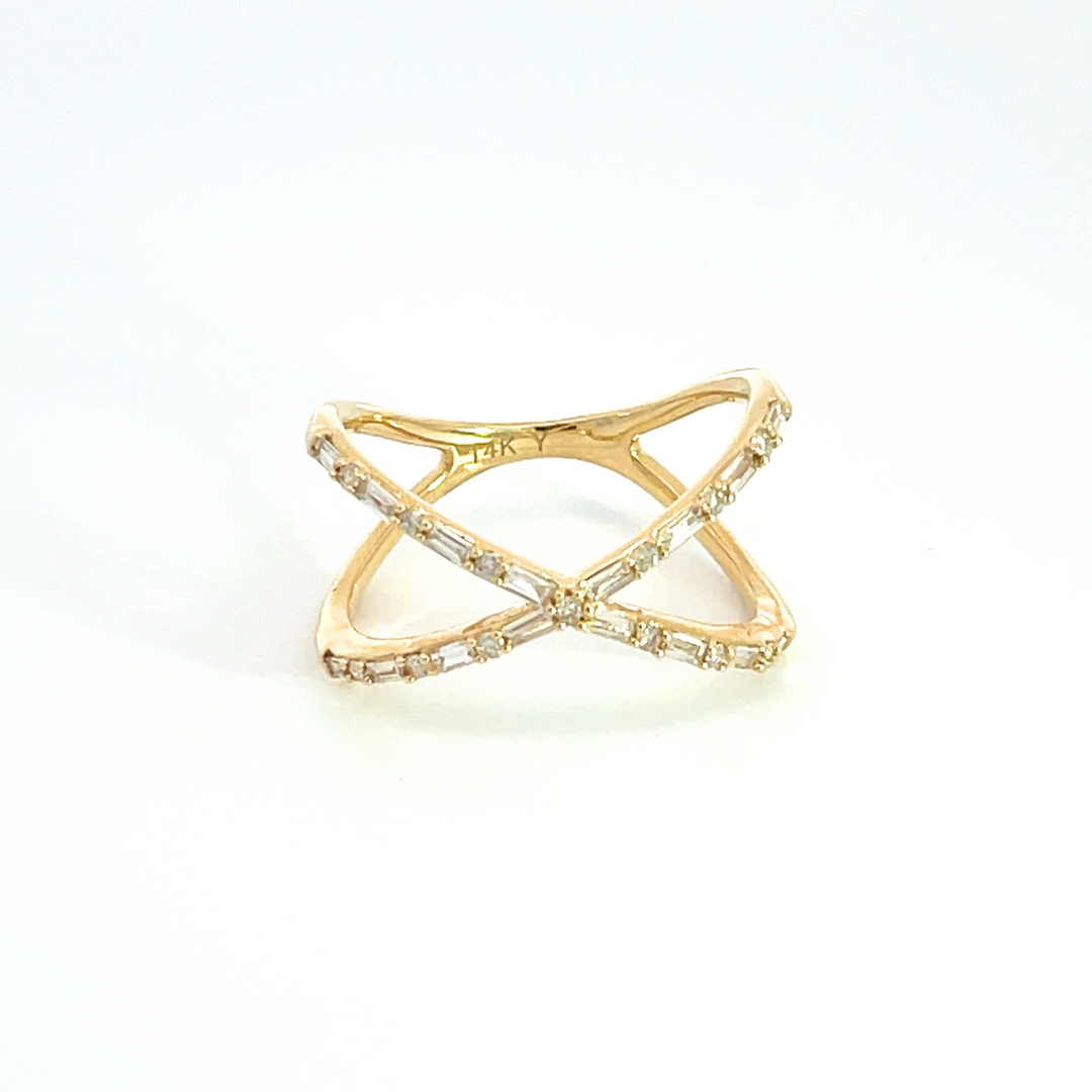 14k Solid Gold Diamond Criss Cross Ring. RFF16001