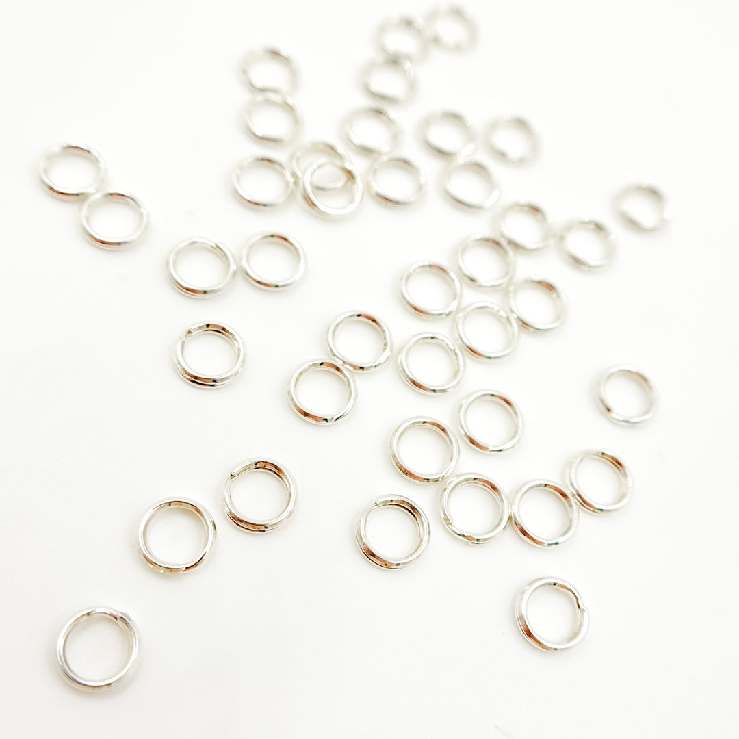 5002150A. 5MM White Silver Split Ring
