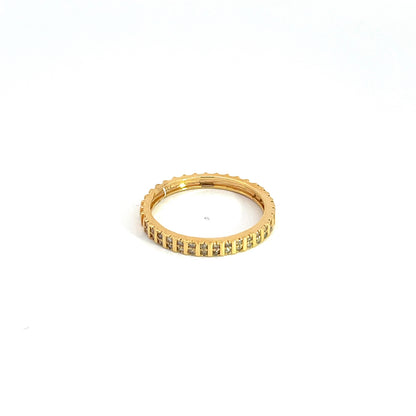 14k Solid Yellow Gold Diamond Ring.