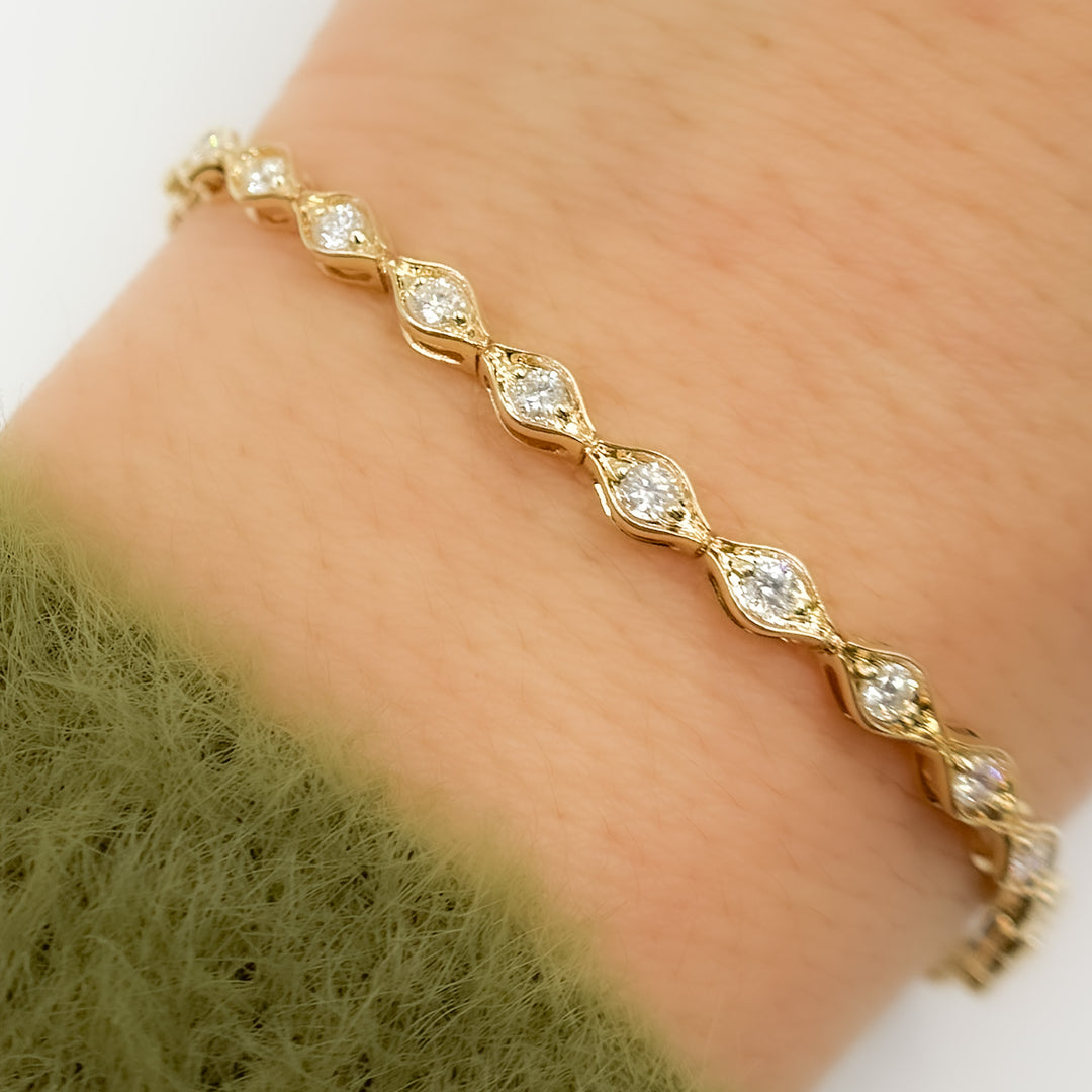 BTN65291. 14K Solid Gold Diamond Bangle