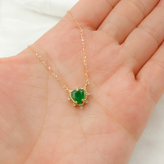 CN96330EM. 14K Solid Gold Diamond and Emerald Heart Necklace