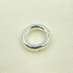 Load image into Gallery viewer, CHM056-13. Sterling Silver Hollow Round Clasp
