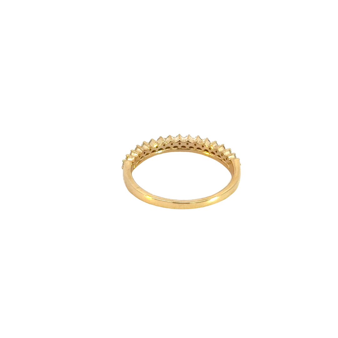 14k Solid Yellow Gold Diamond Ring. RAF01448