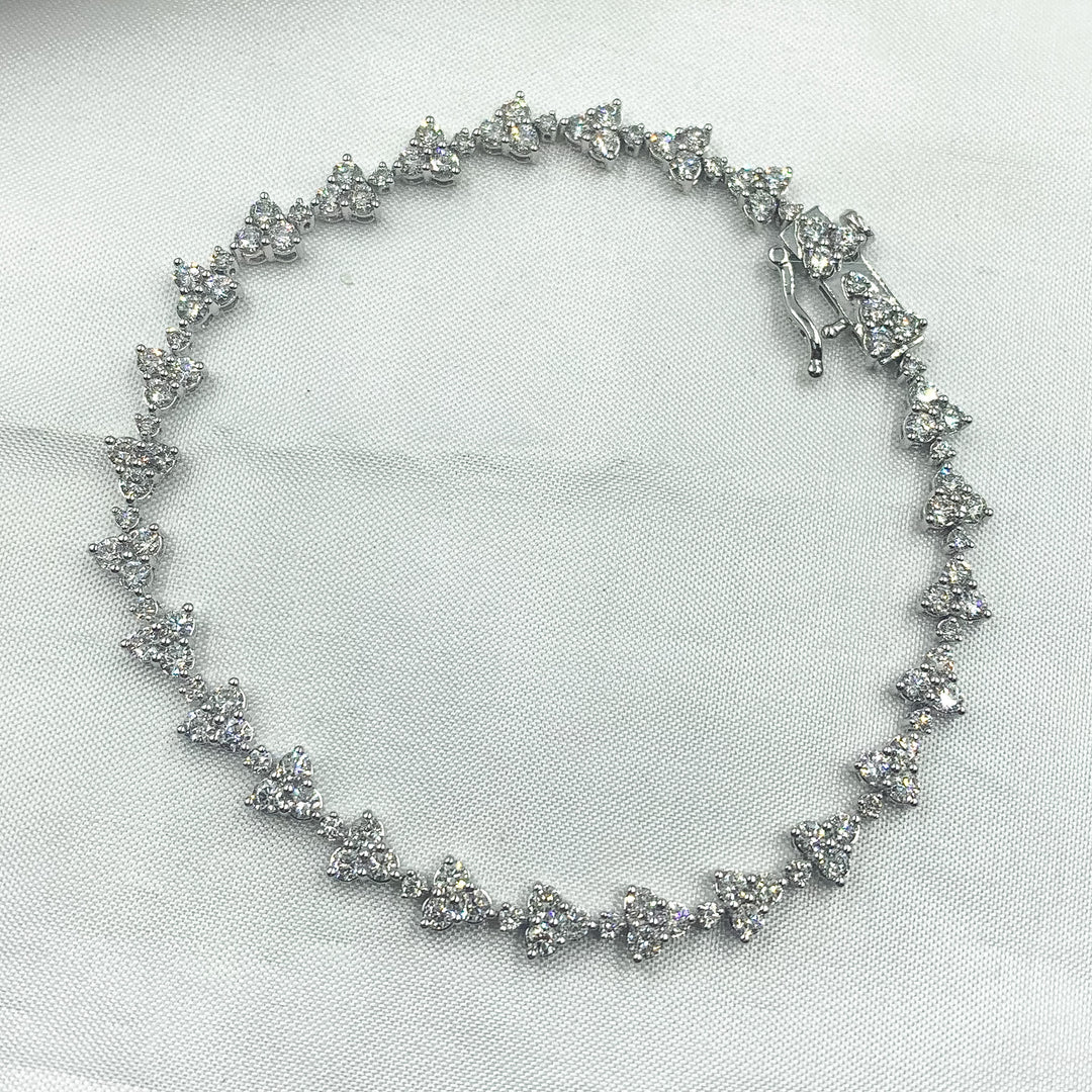 TJ0014. 14k Solid Gold Diamond Bracelet