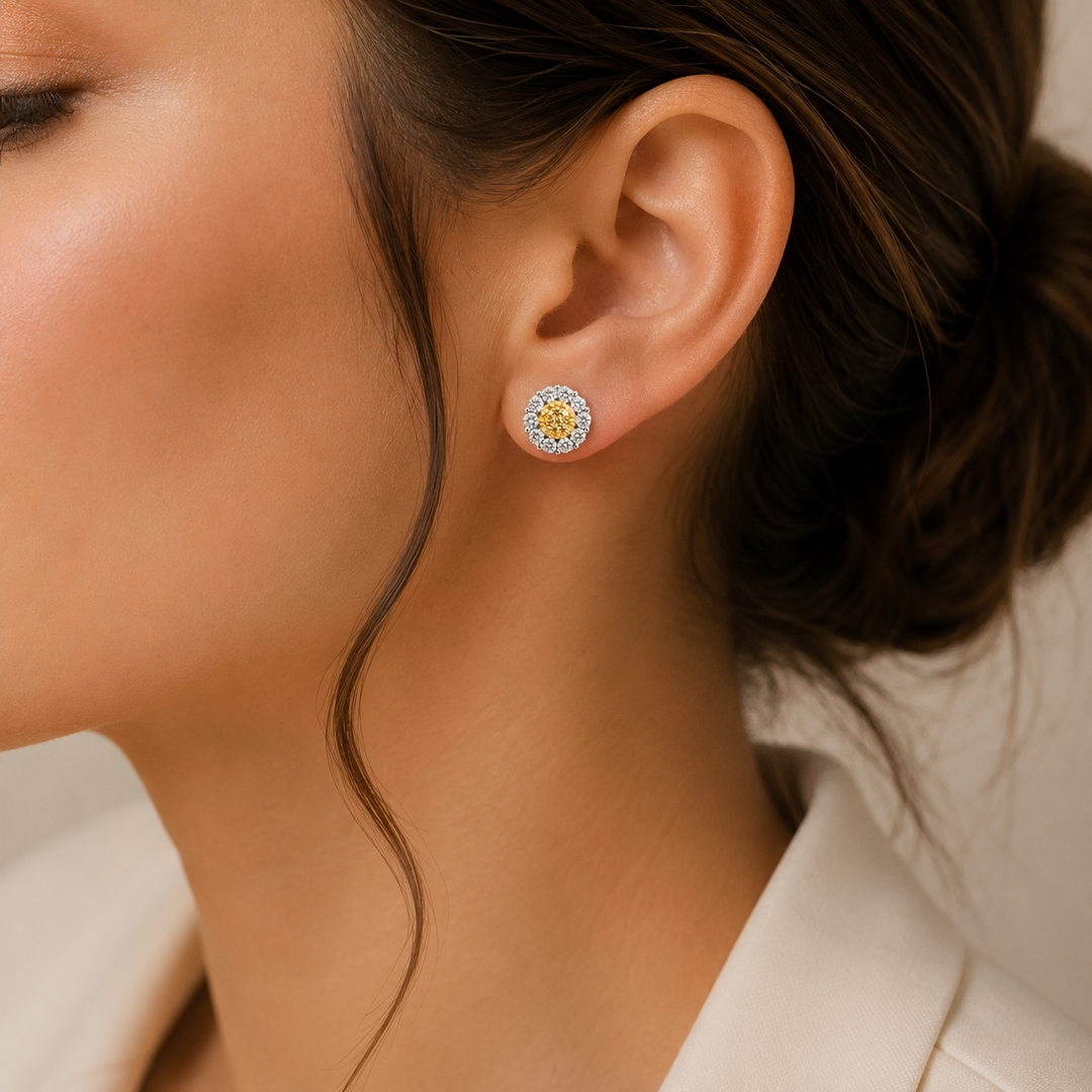 EFB50704. 14K Solid Gold and Diamonds Circle Earrings