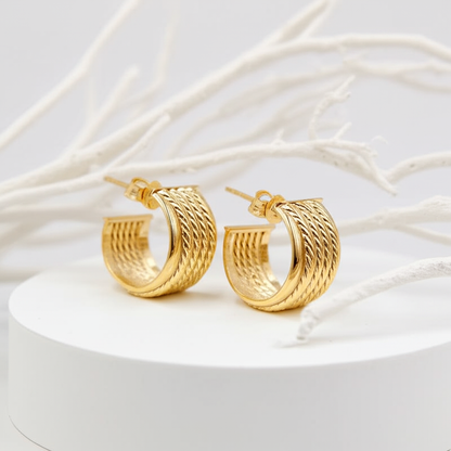 15850018990. 14K Solid Gold Ribbed Hollow Hoop Earrings