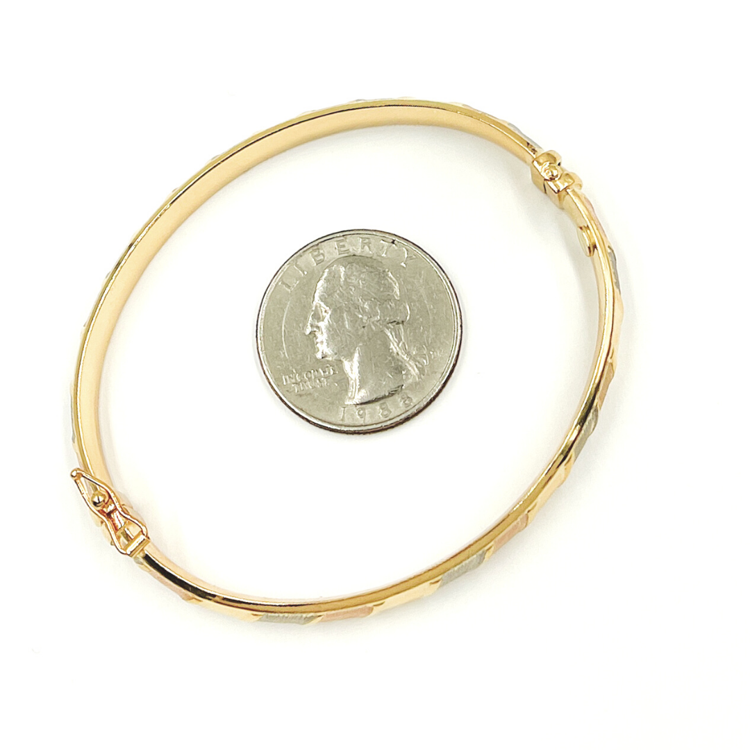 KG118. 14K Solid Gold Tri-Color Matte & Shinny Twisted Bangle