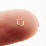 Load image into Gallery viewer, MFT030DE28. 3MM 28Gauge White Sterling Silver Open Jump Ring
