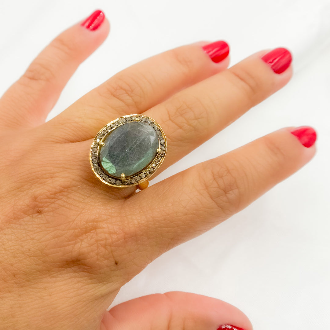 DE018. Diamond Sterling Silver Labradorite Oval Ring