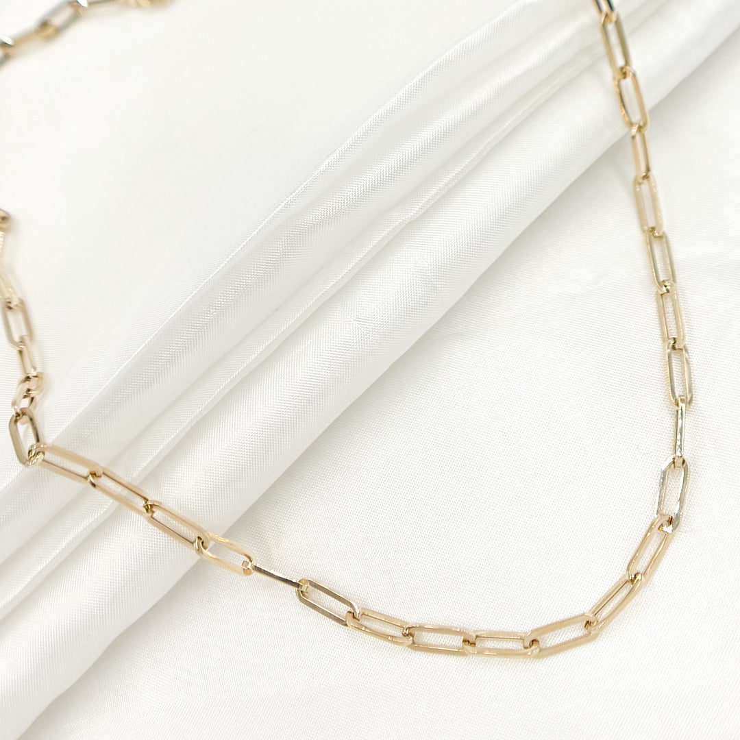 568/697/G. 14K Yellow Gold Hollow Flat Paperclip Chain