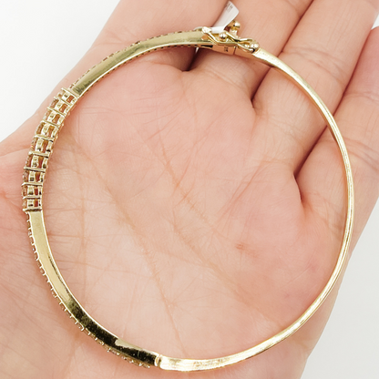 KG101. 14K Solid Gold Bangle with Diamonds