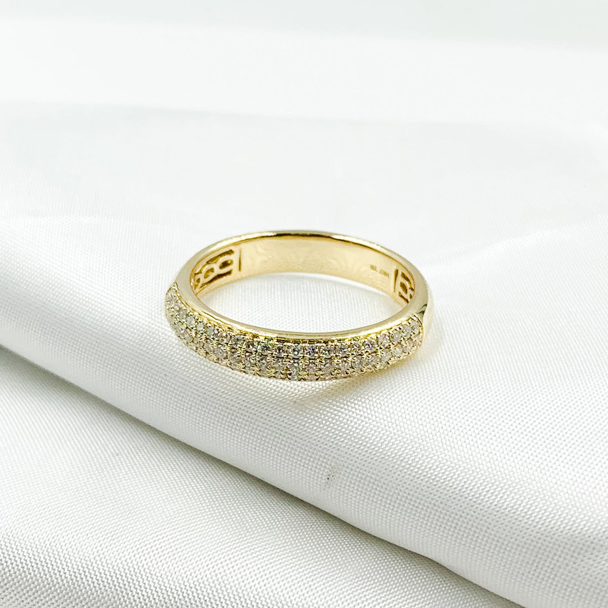 14K Solid Gold Diamond Band Ring.