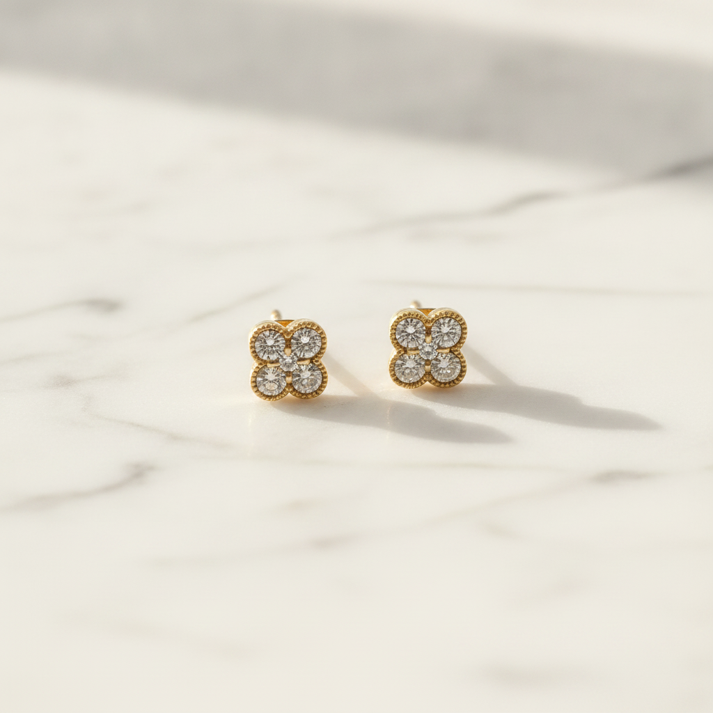 EFF51699. 14K Solid Yellow Gold Diamond Flower Studs