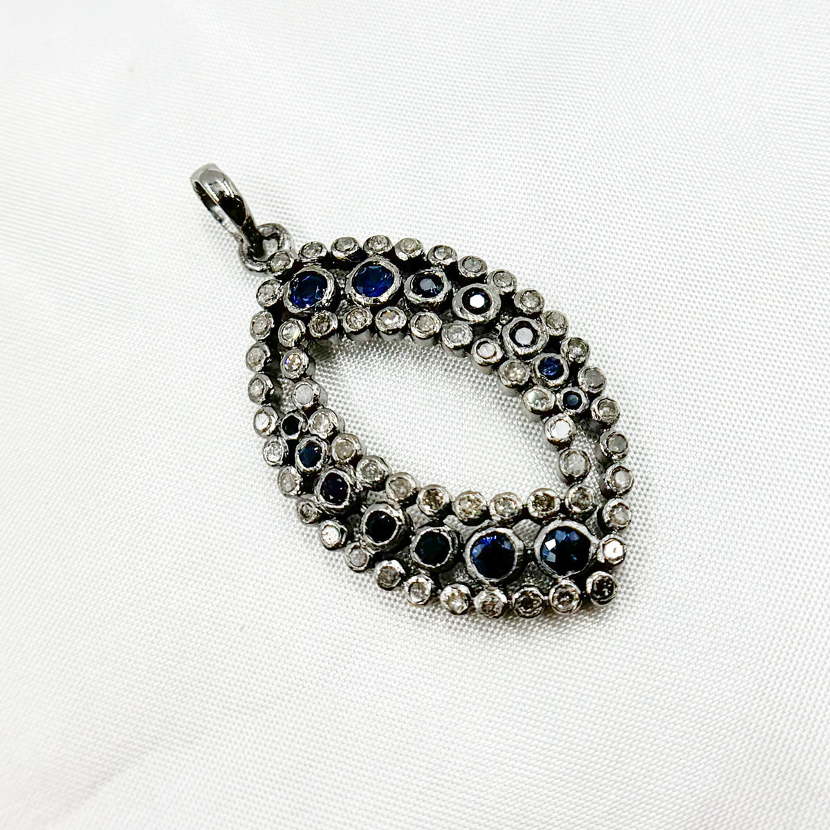 DSP041. Diamond Silver Gemstone Leaf Pendant
