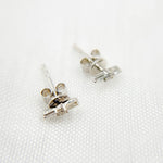 Load image into Gallery viewer, ER421062. 14K Solid Gold Diamond Bar Studs
