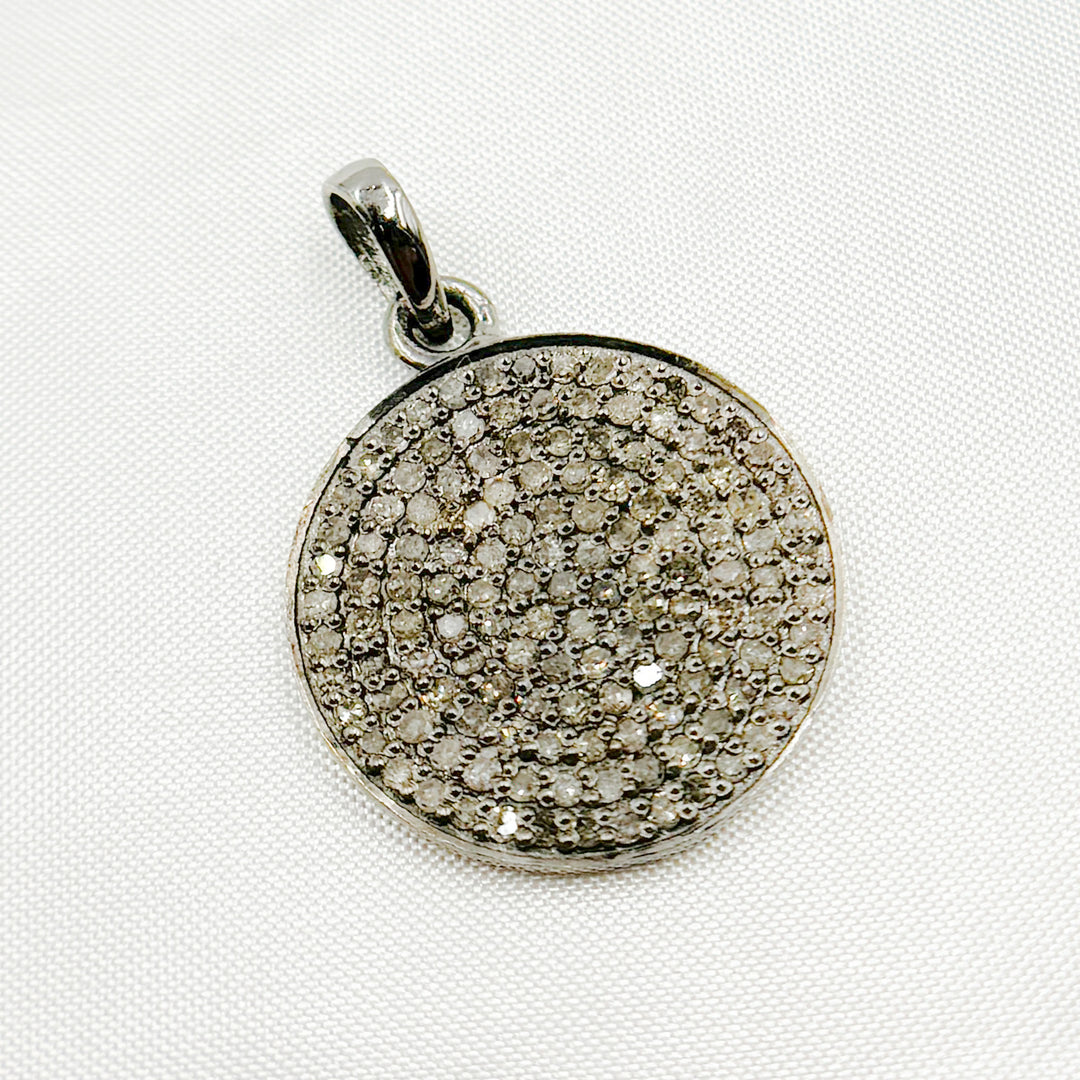 DP039. Diamond Sterling Silver Round Pendant