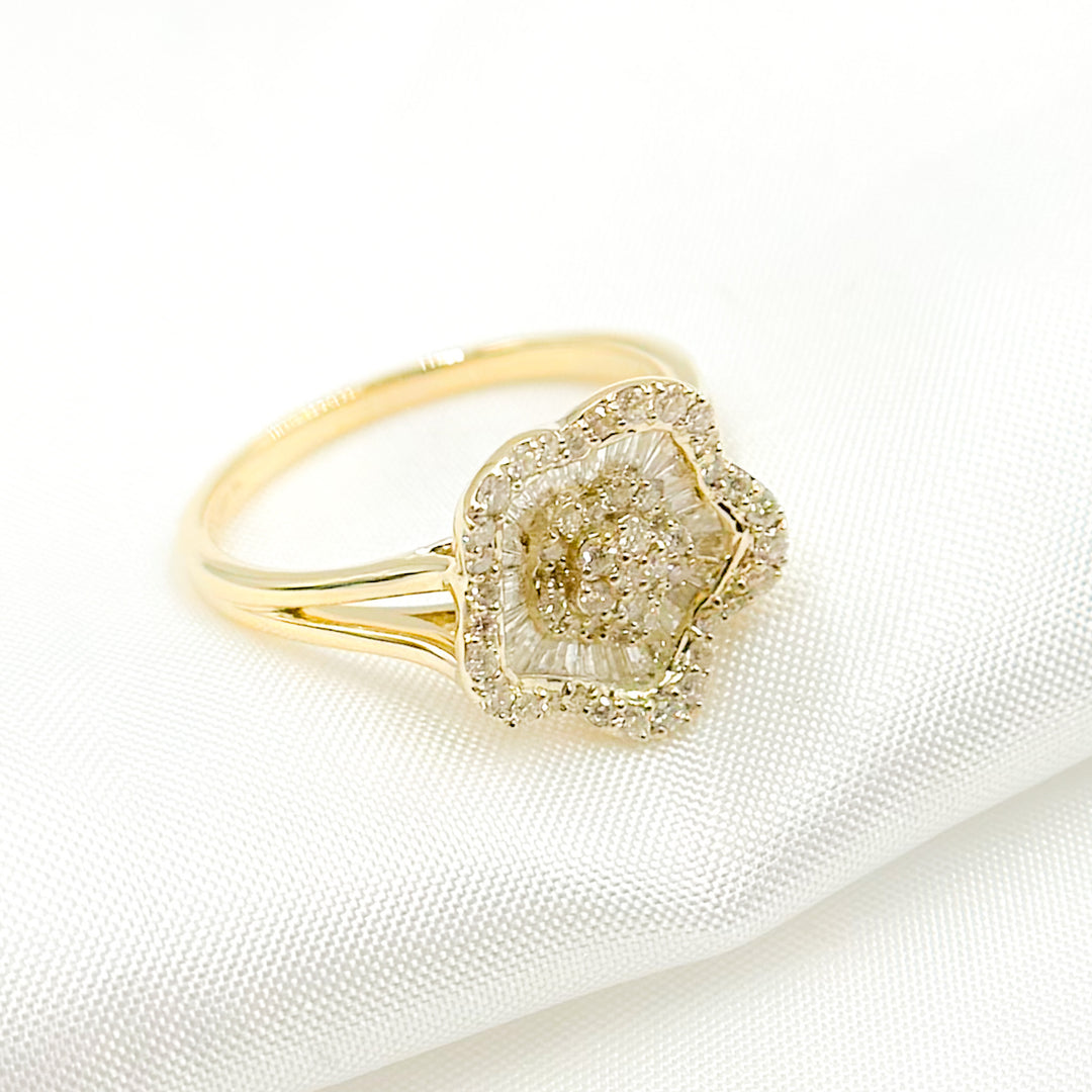 RN414040. 14k Solid Gold Diamond Flower Ring