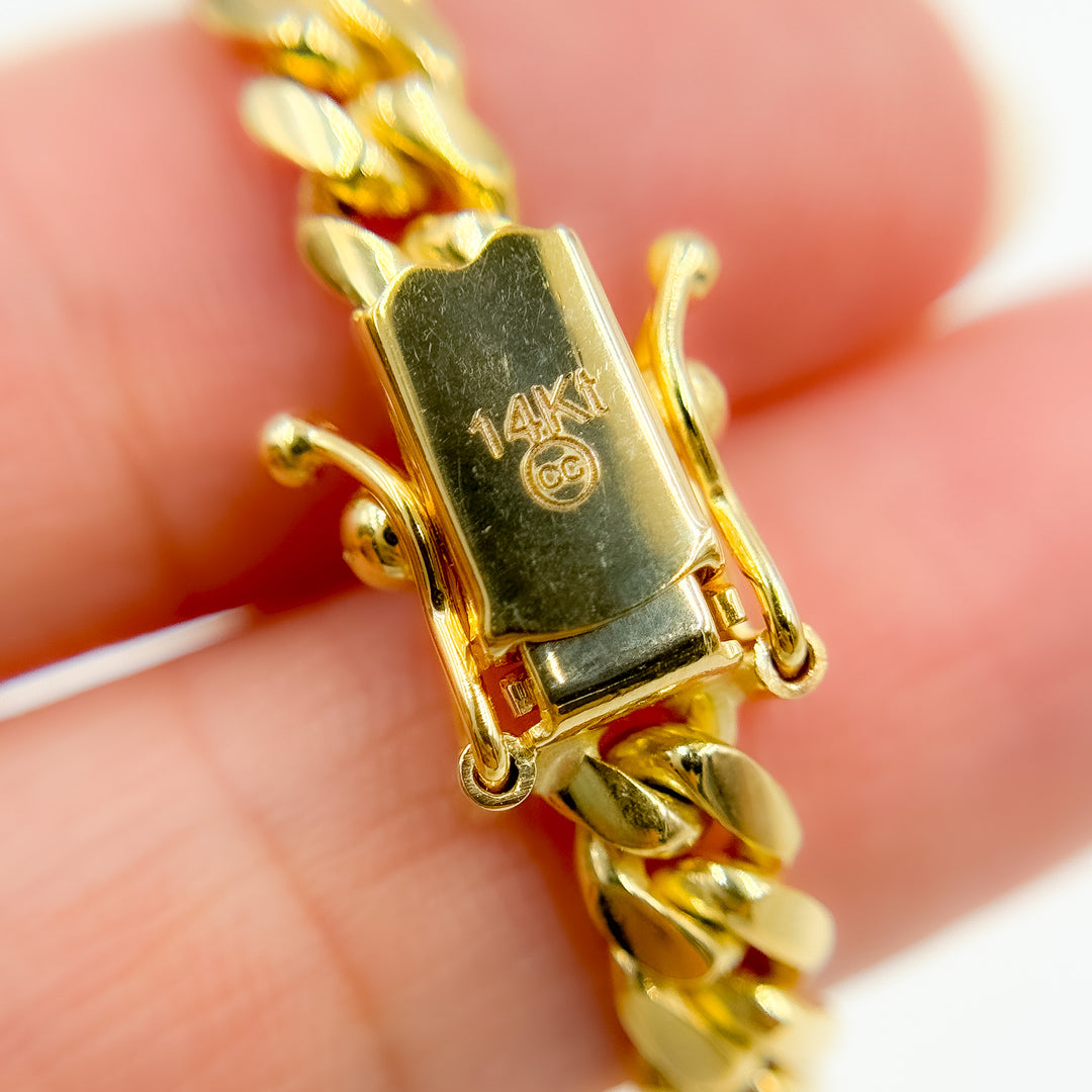 150R04GGA3BOXBracelet. 14K Solid Yellow Gold Flat Curb Link Bracelet