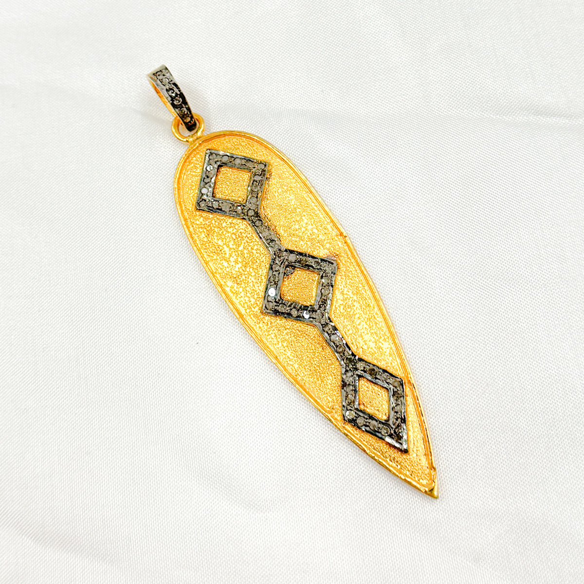 DP129. Diamond Sterling Silver Arrow Pendant