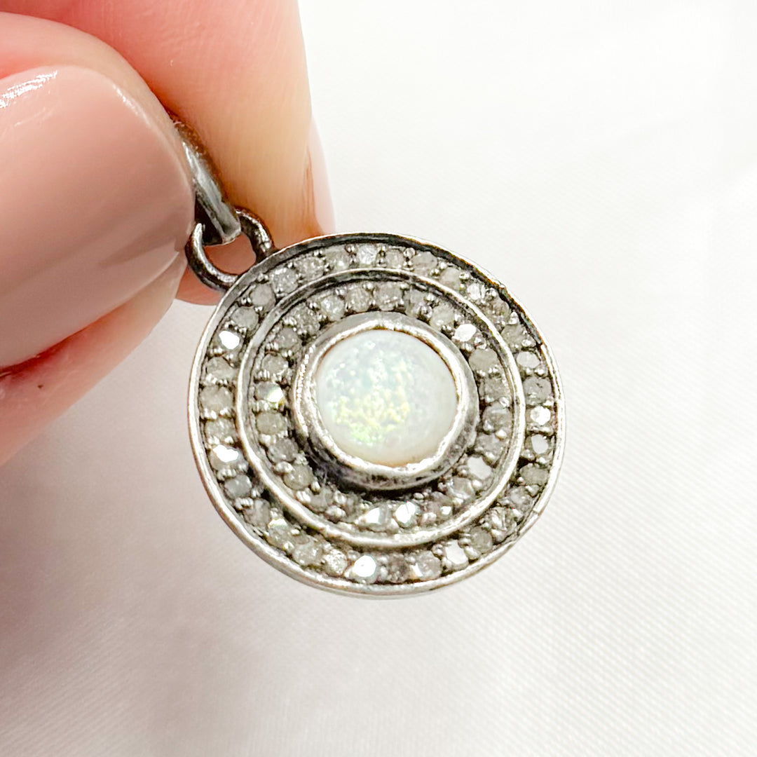 DP029. Diamond Sterling Silver Round Pendant with Gemstone