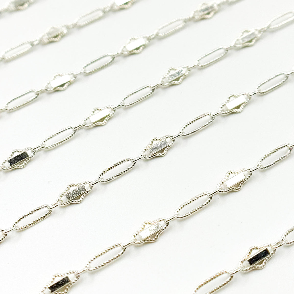 Fancy Twisted Oval Link Chains