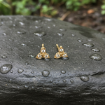 Load image into Gallery viewer, GDT01.14k Solid Yellow Gold Diamond Flower Studs