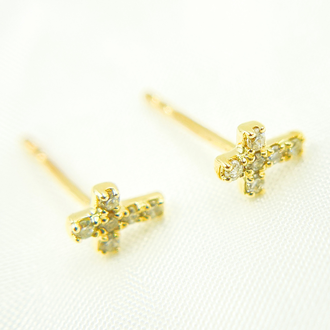 14 Solid Yellow Gold Diamond Cross Studs. ER413908Y