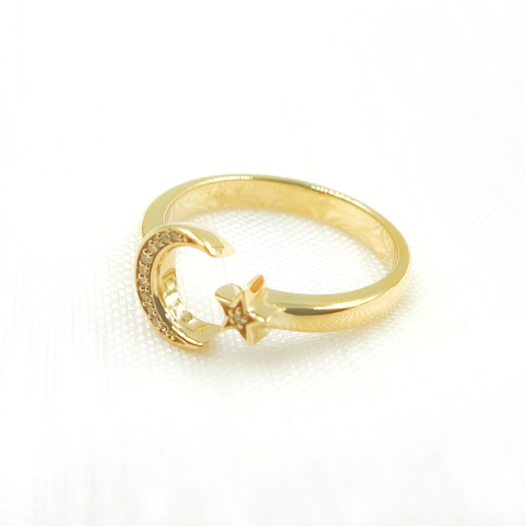 14K Solid Gold Diamond Moon & Star Ring. RFA15429