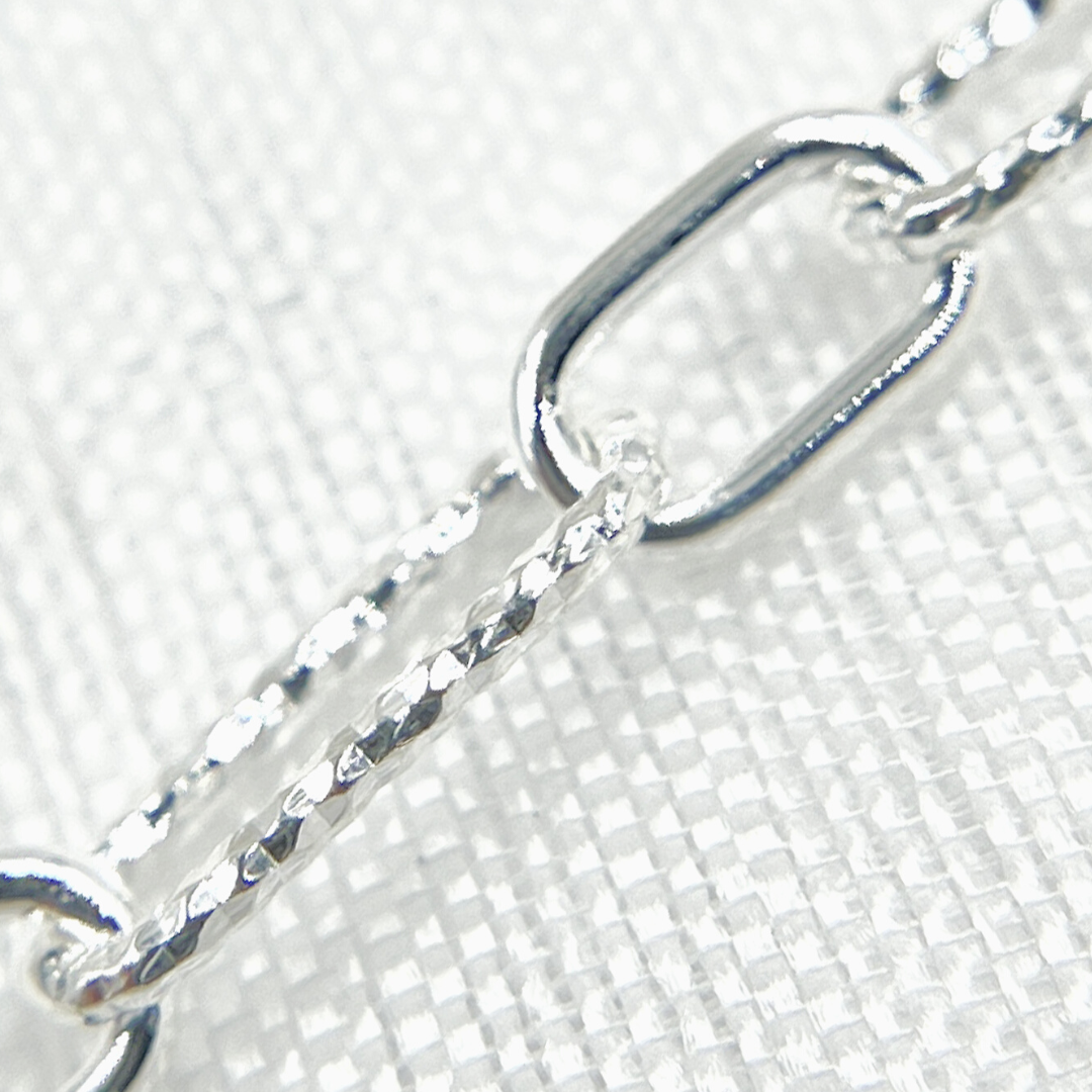 V141SS. Sterling Silver Paperclip Link Chain. Smooth Short Link