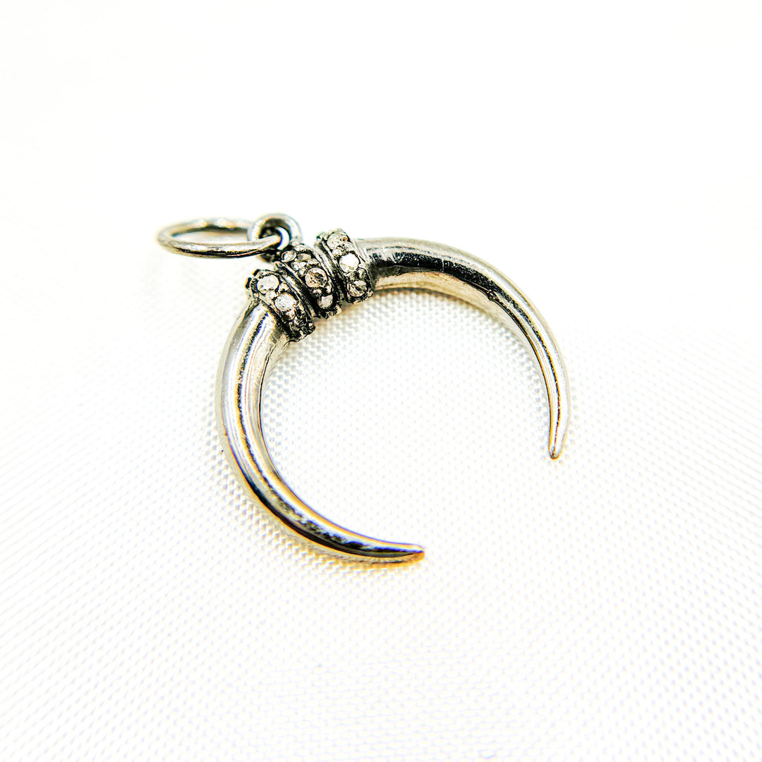 DC891. Diamond Silver Horn Charm