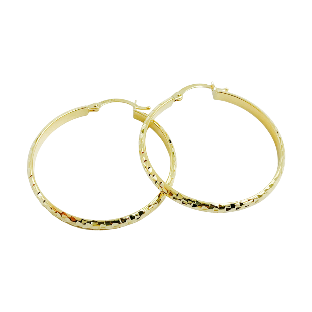 14K Gold Diamond Cut Hoop Earrings. GER76