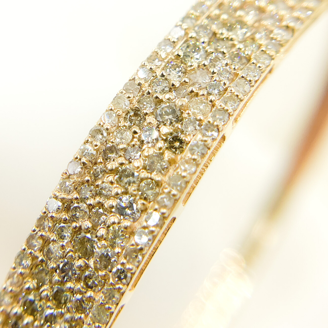 14K Solid Gold Diamond Bangle. KG89