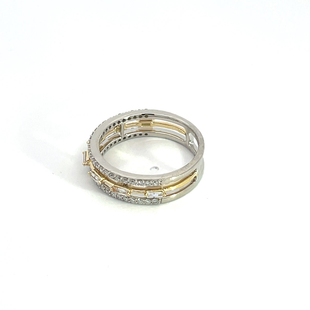 14k Solid White Gold Diamond Ring.