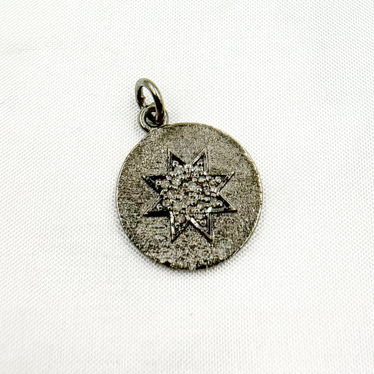 DC216. Diamond & Sterling Silver Round Star Pendant