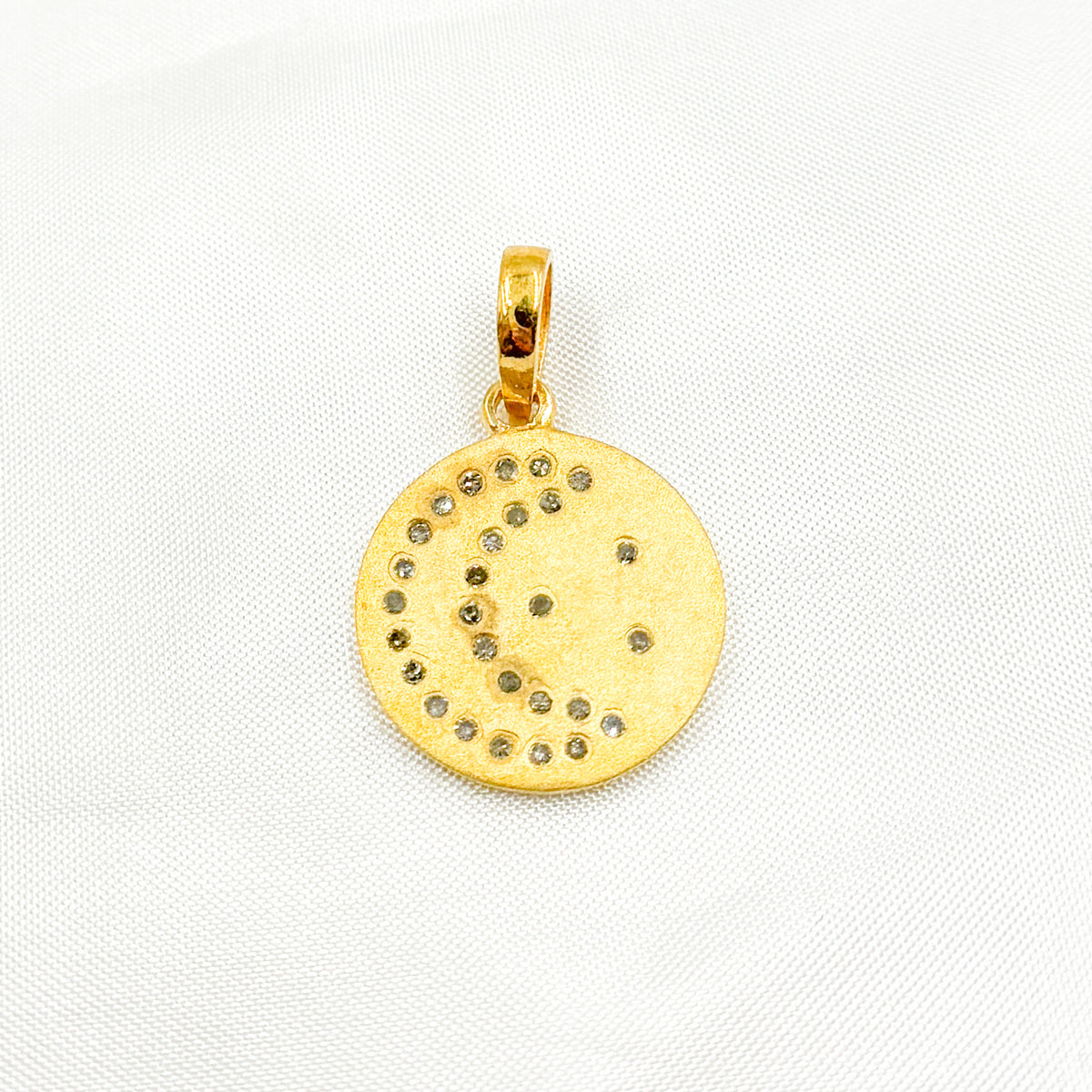 DP219. Diamond Sterling Silver Round Moon Pendant