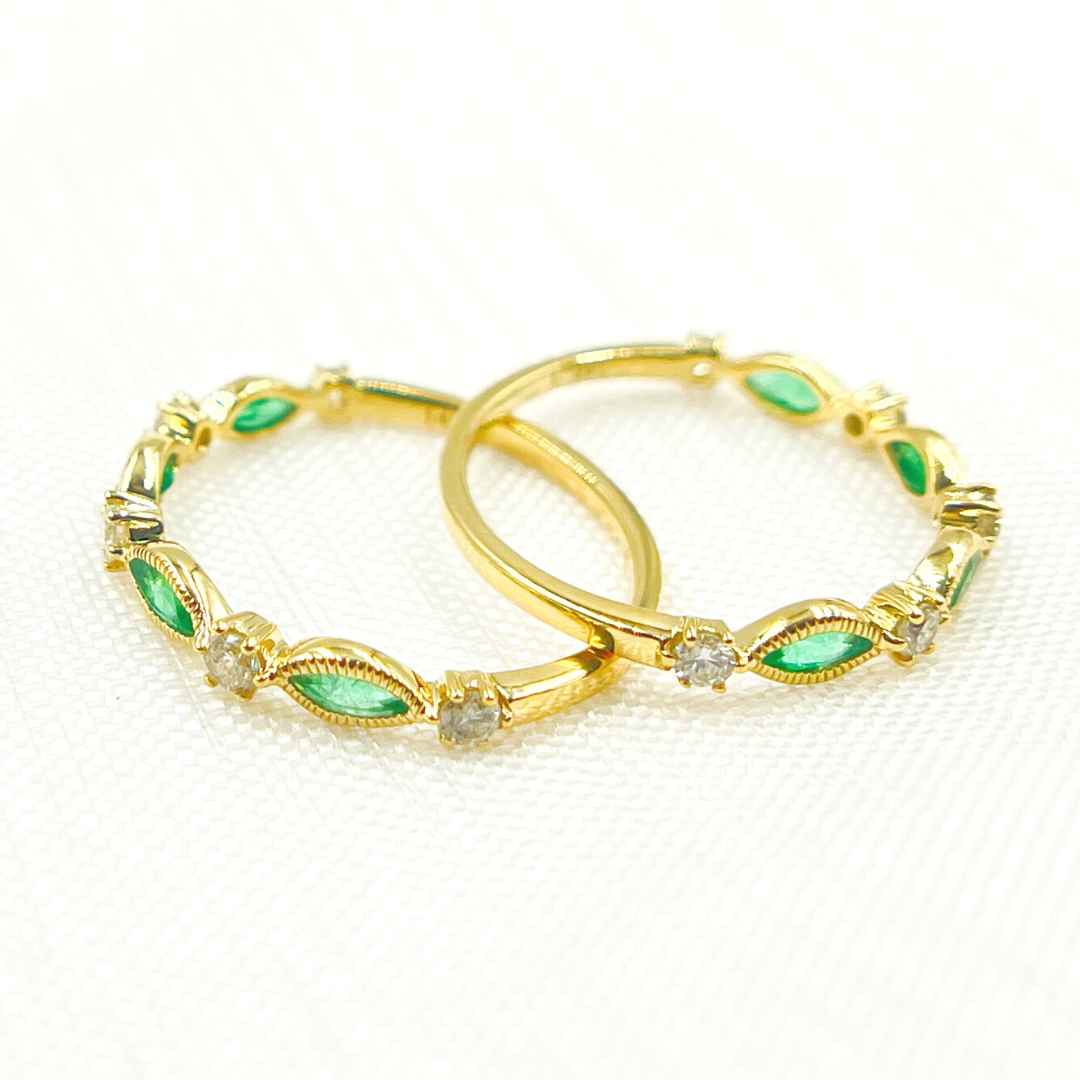 14K Solid Gold Diamond & Emerald Ring. RAD00549EM