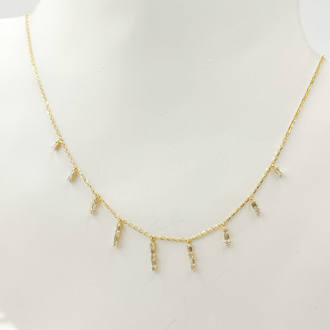 14K Solid Gold Diamond Dangle Necklace. NT401869