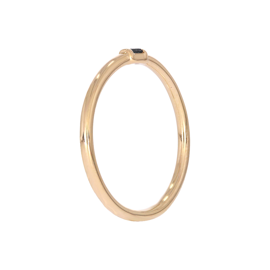 RAA01545. 14K Solid Yellow Gold Solo Baguette Ring